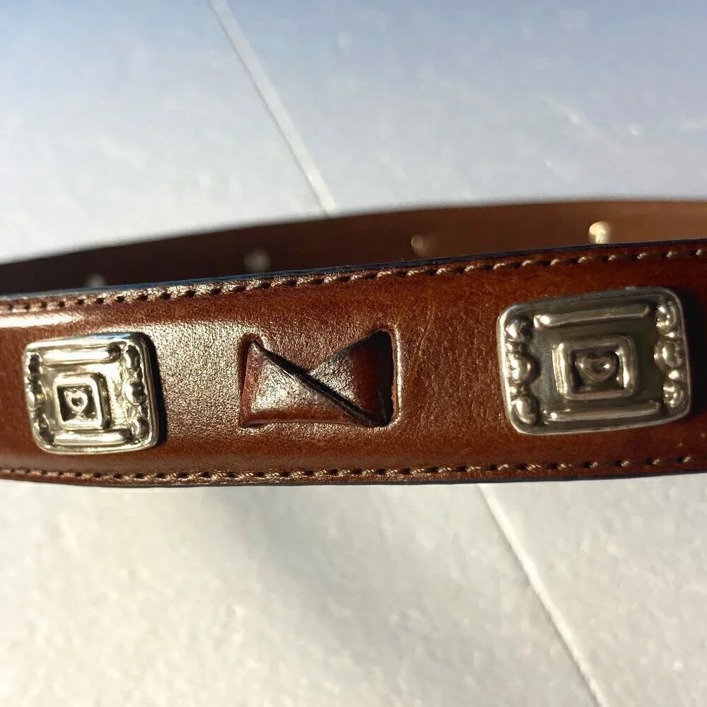 Fossil SZ M Brown leather belt silver accents classic western essential classic